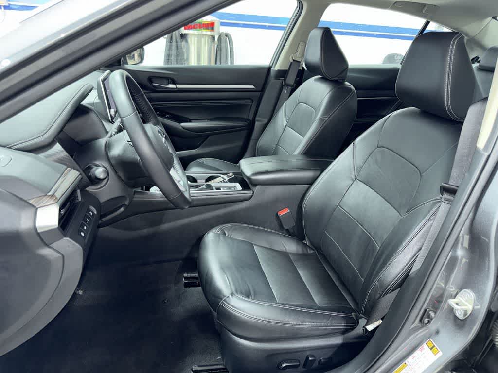 Thumbnail: 2021 Nissan Altima - 15