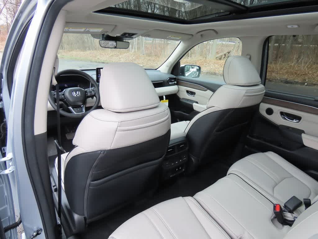 Thumbnail: 2026 Honda Pilot - 17