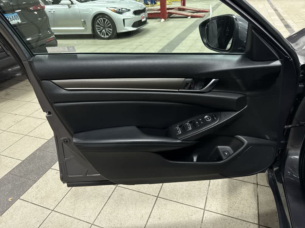 Thumbnail: 2018 Honda Accord - 27