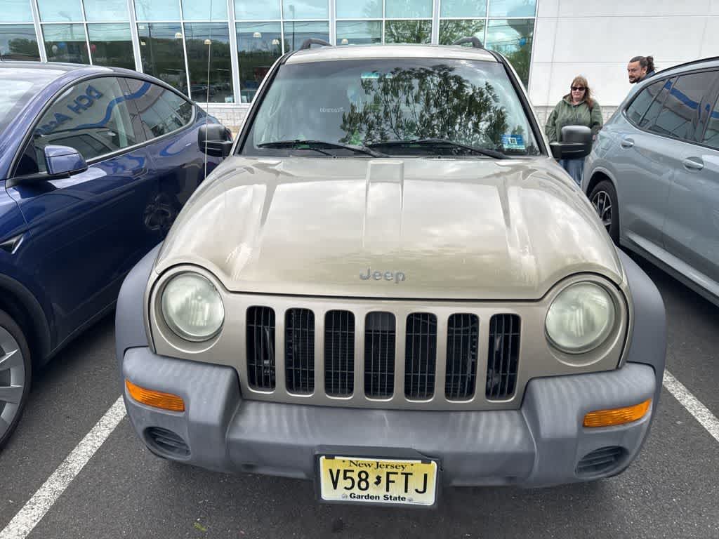 Thumbnail: 2004 Jeep Liberty - 6