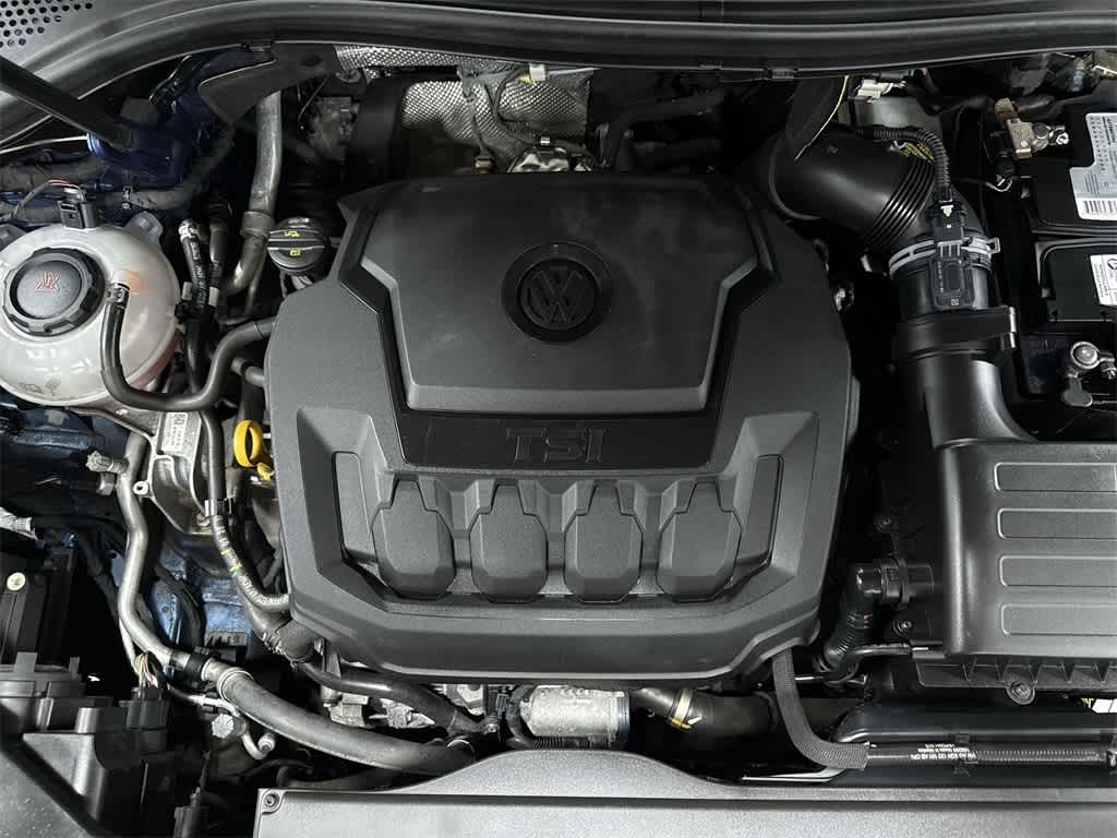 Thumbnail: 2018 Volkswagen Tiguan - 12
