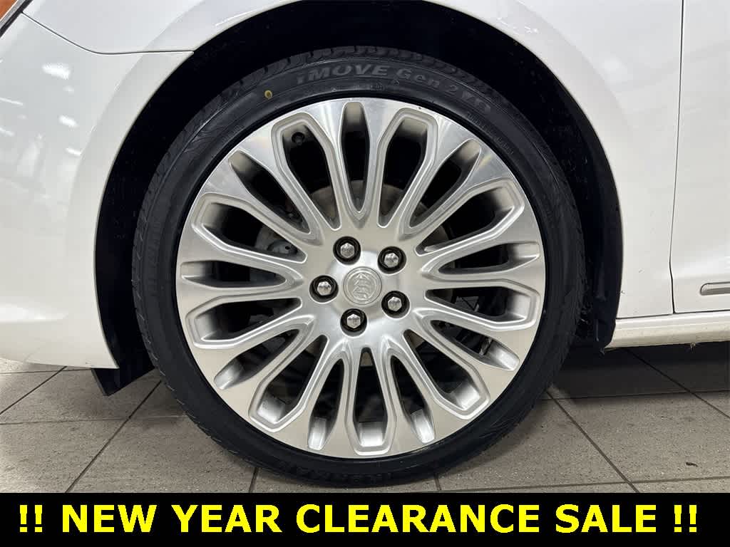 Thumbnail: 2015 Buick LaCrosse - 10