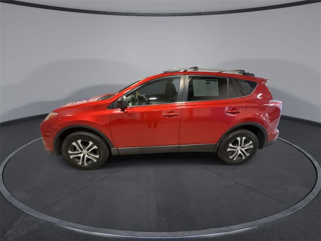 Thumbnail: 2017 Toyota RAV4 - 5