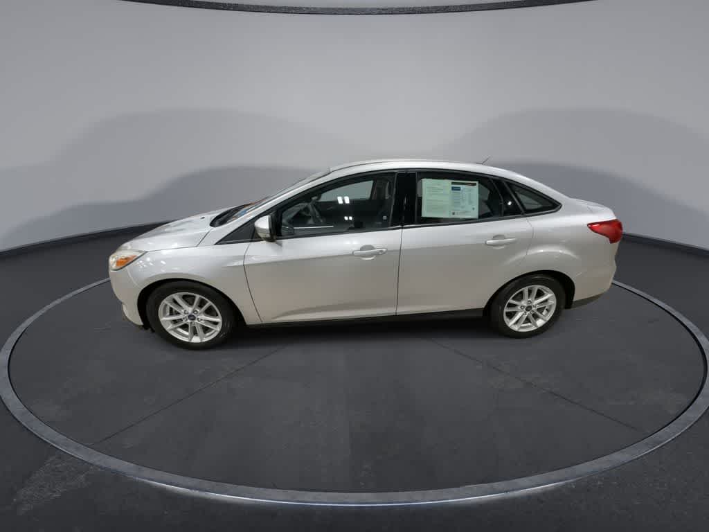 Thumbnail: 2016 Ford Focus - 5