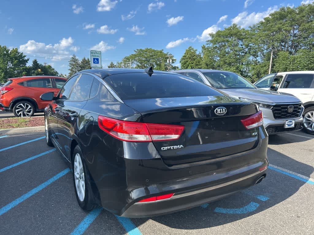 Thumbnail: 2018 Kia Optima - 10