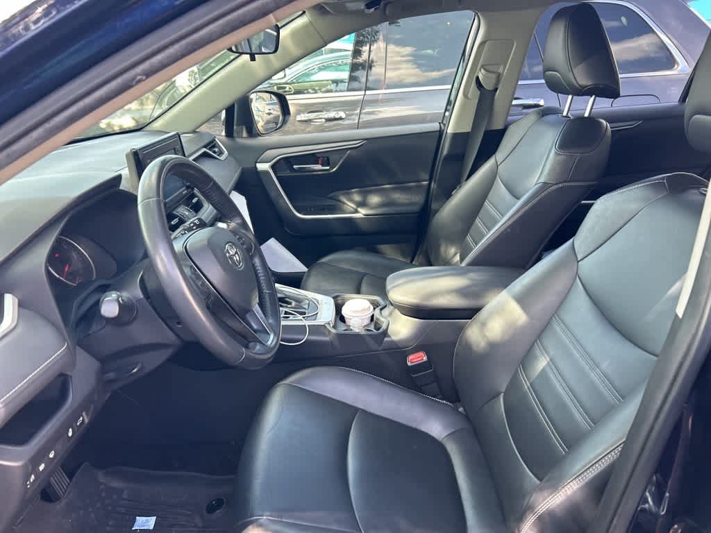 Thumbnail: 2021 Toyota RAV4 - 12