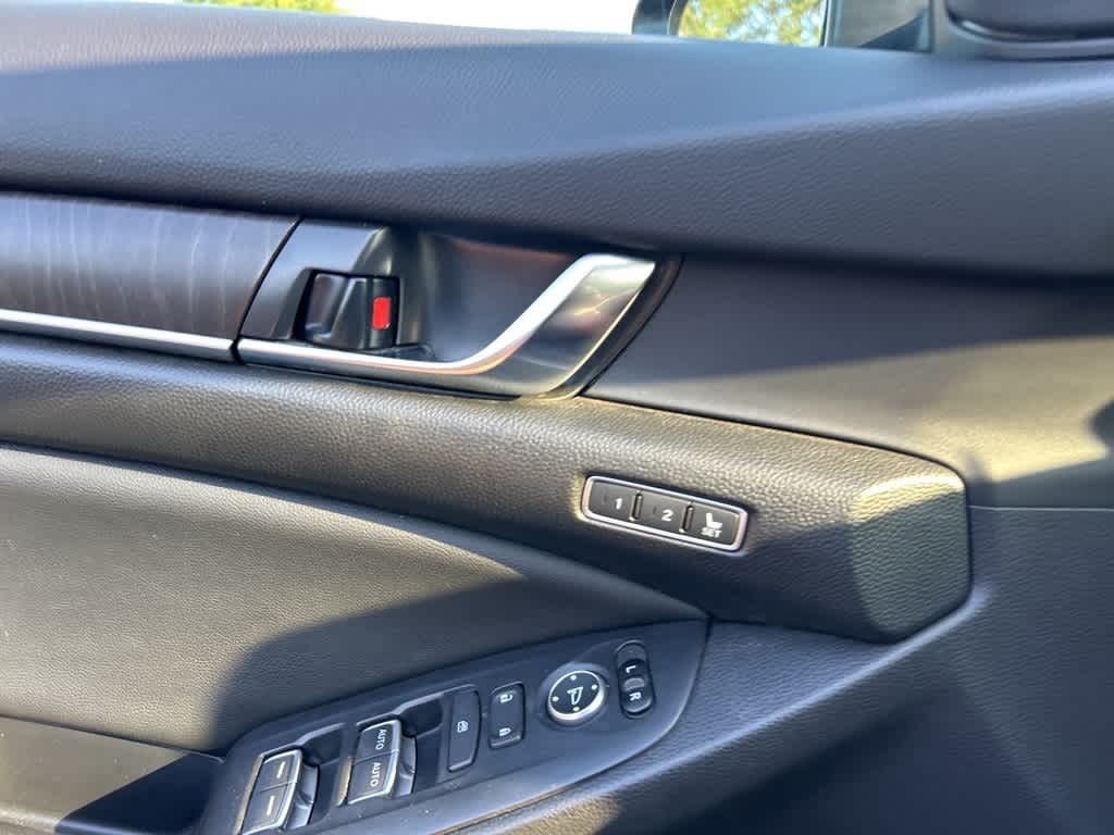 Thumbnail: 2019 Honda Accord - 25