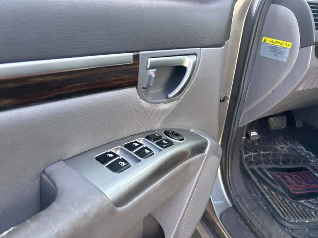 Thumbnail: 2011 Hyundai Santa Fe - 14