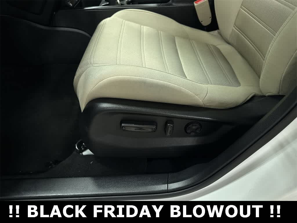 Thumbnail: 2022 Honda CR-V - 23