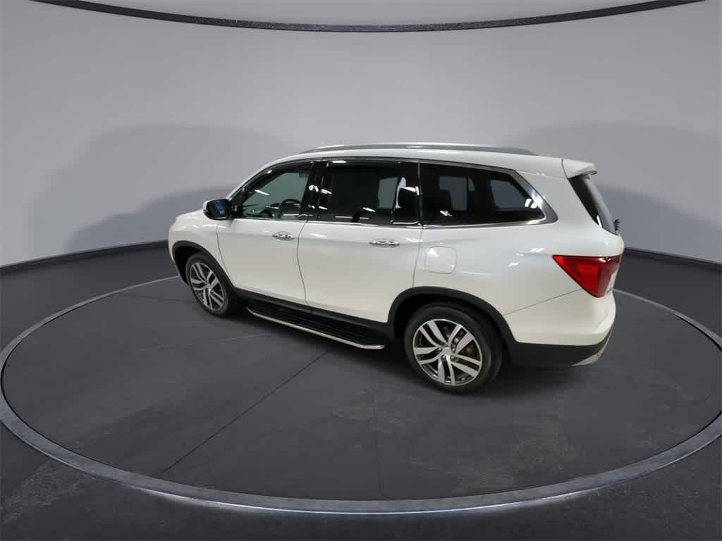 Thumbnail: 2018 Honda Pilot - 6