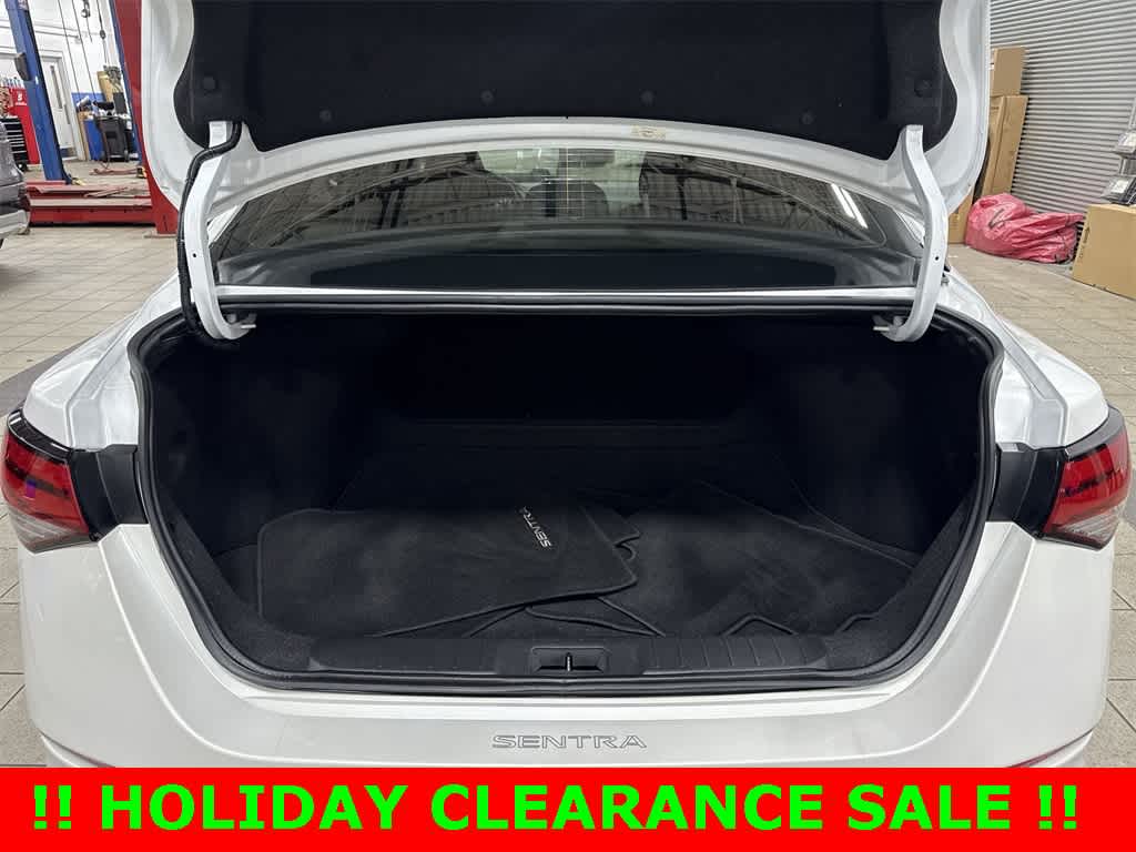 Thumbnail: 2023 Nissan Sentra - 11