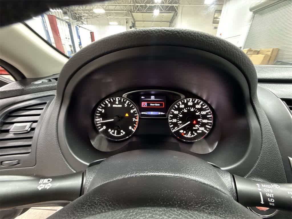 Thumbnail: 2018 Nissan Altima - 30
