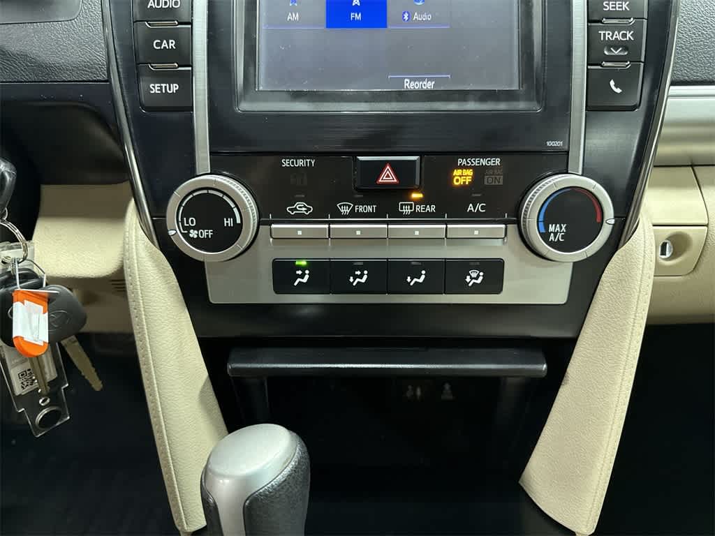 Thumbnail: 2014 Toyota Camry - 21
