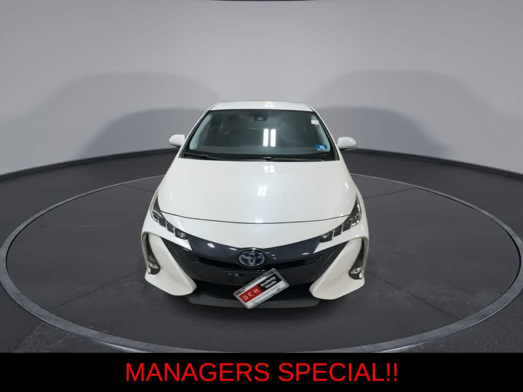 Thumbnail: 2018 Toyota Prius Prime - 3