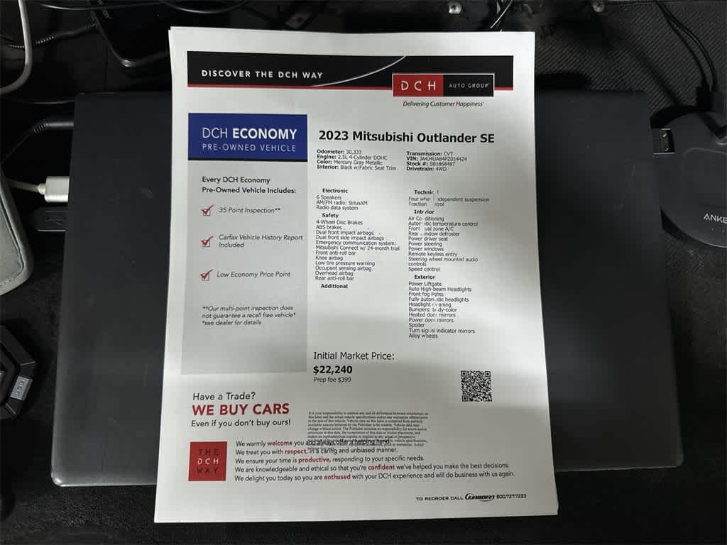 Thumbnail: 2023 Mitsubishi Outlander - 13