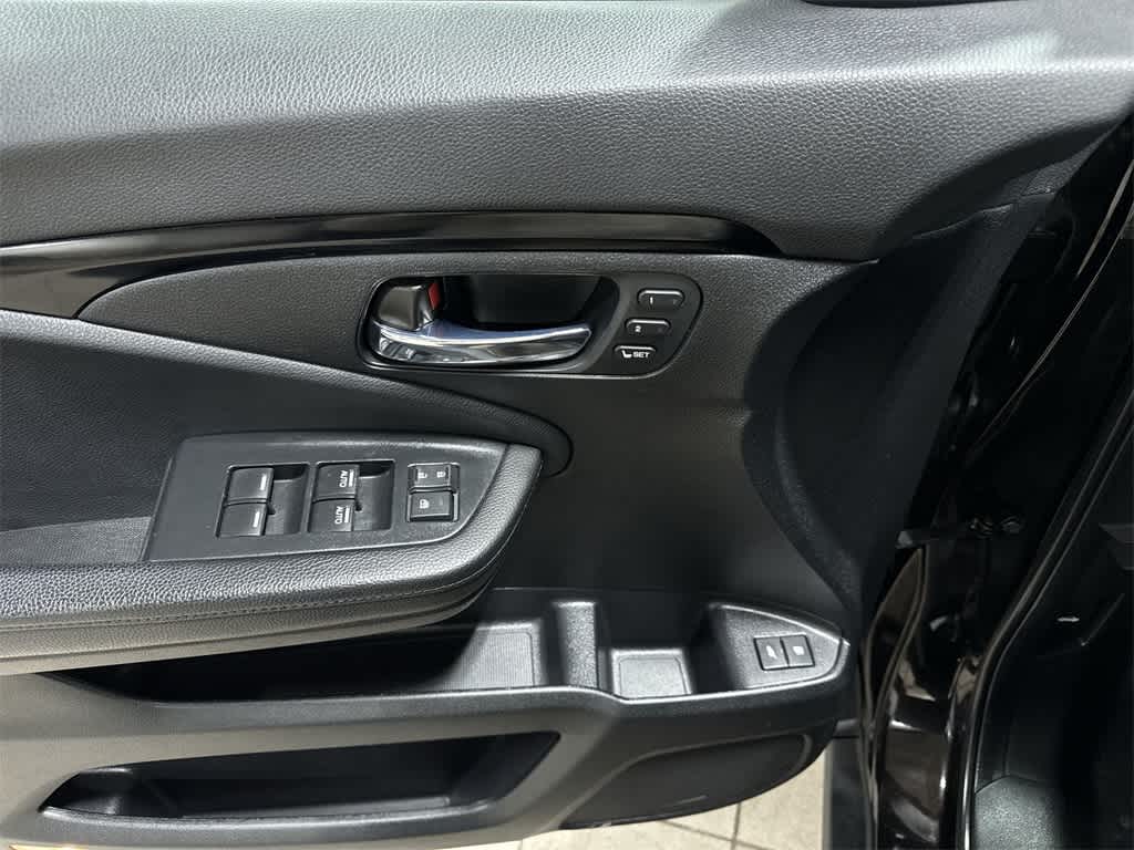 Thumbnail: 2021 Honda Passport - 23