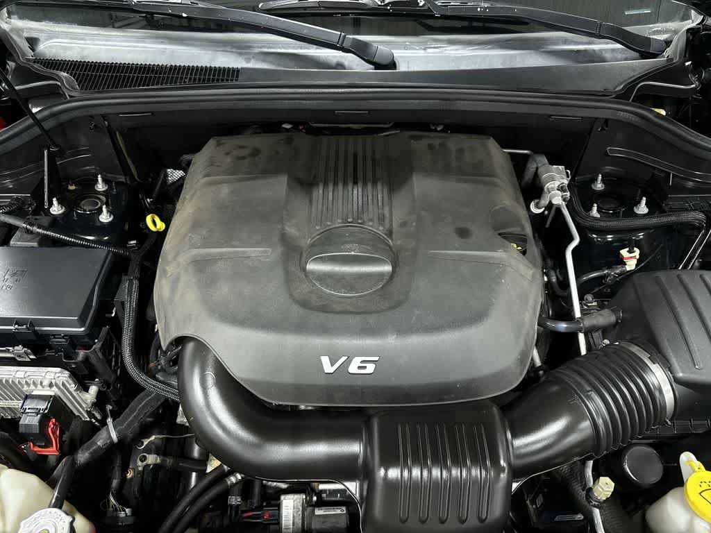 Thumbnail: 2015 Jeep Grand Cherokee - 12