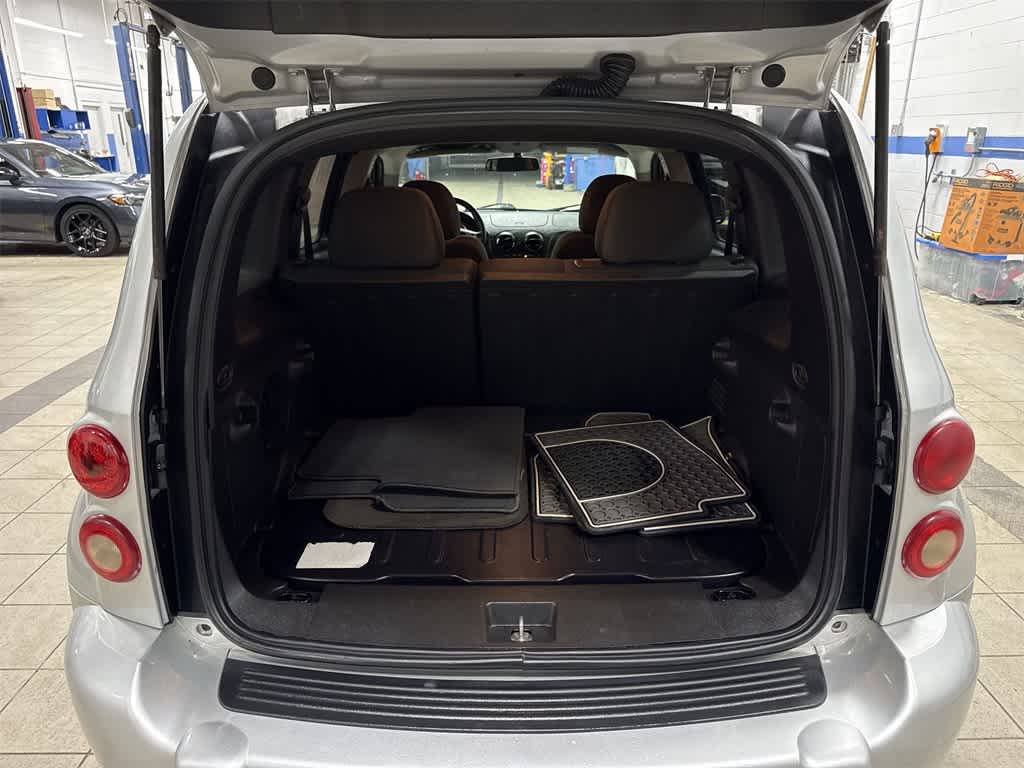 Thumbnail: 2009 Chevrolet HHR - 11