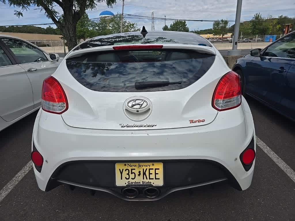 Thumbnail: 2013 Hyundai Veloster - 7