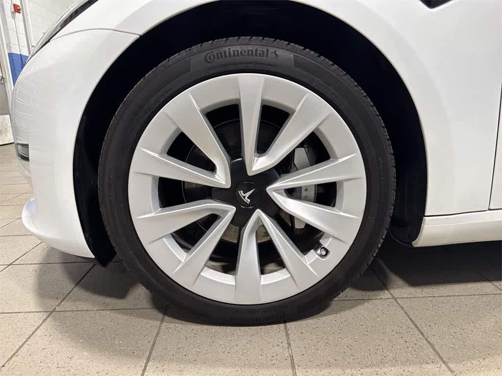 Thumbnail: 2023 Tesla Model 3 - 10