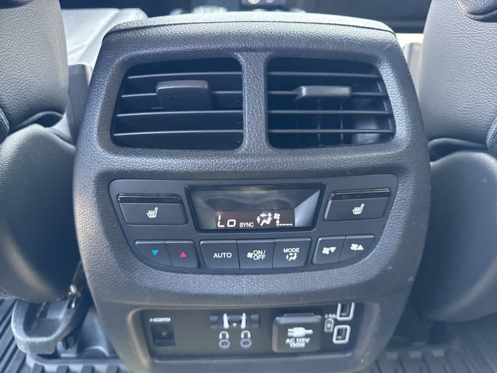 Thumbnail: 2019 Honda Pilot - 19