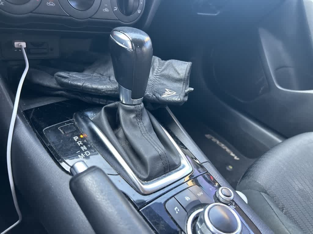 Thumbnail: 2015 Mazda Mazda3 - 18