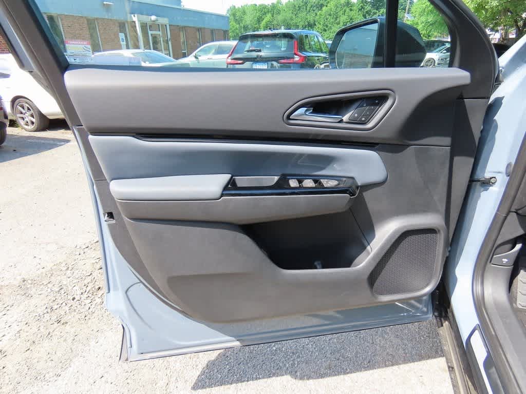 Thumbnail: 2026 Honda Prologue - 16