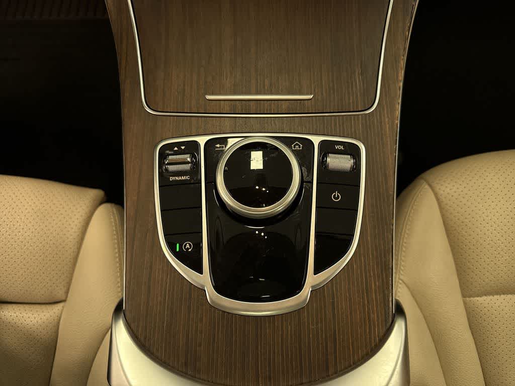Thumbnail: 2020 Mercedes-Benz C-Class - 31