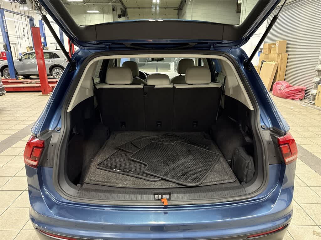 Thumbnail: 2018 Volkswagen Tiguan - 11