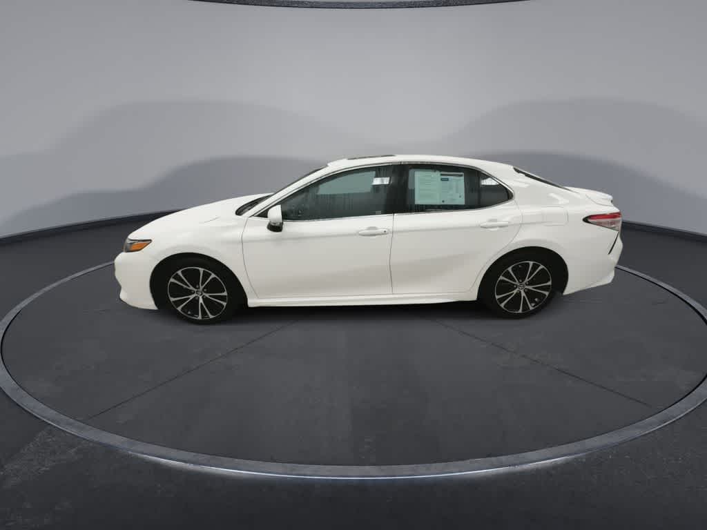Thumbnail: 2018 Toyota Camry - 5