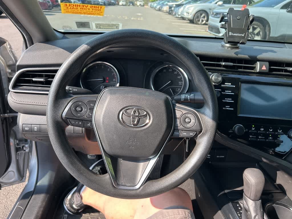 Thumbnail: 2019 Toyota Camry - 18