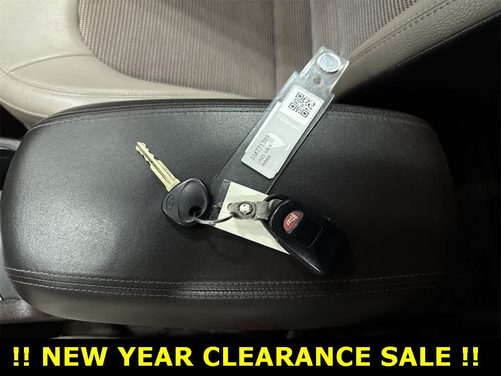 Thumbnail: 2011 Hyundai Tucson - 32