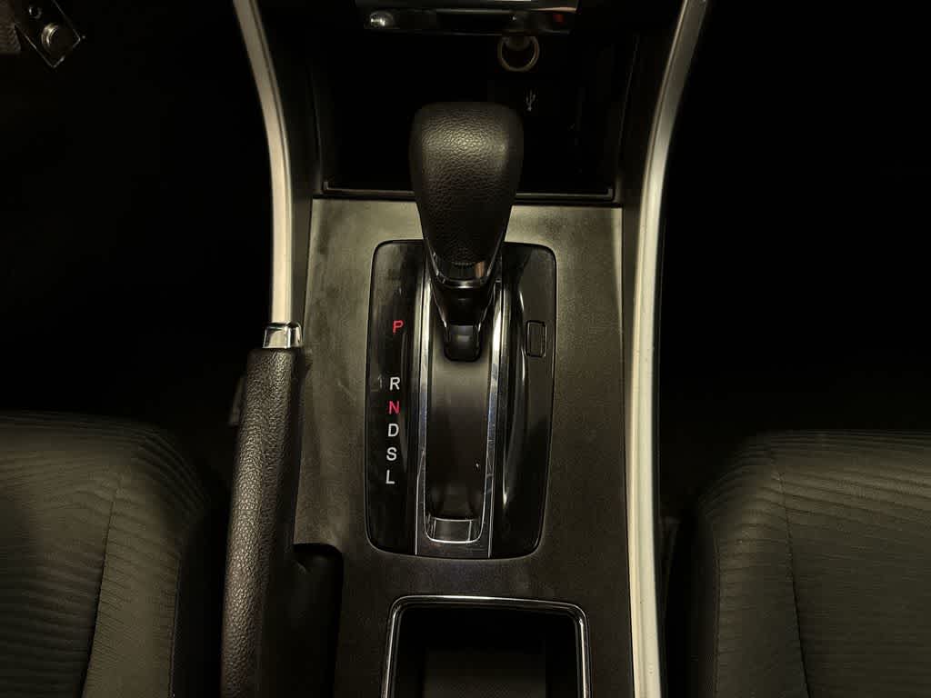 Thumbnail: 2015 Honda Accord - 28