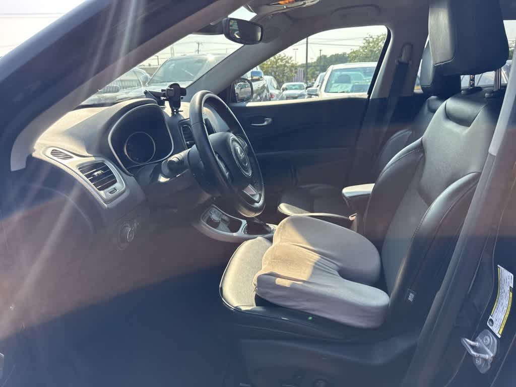 Thumbnail: 2018 Jeep Compass - 8