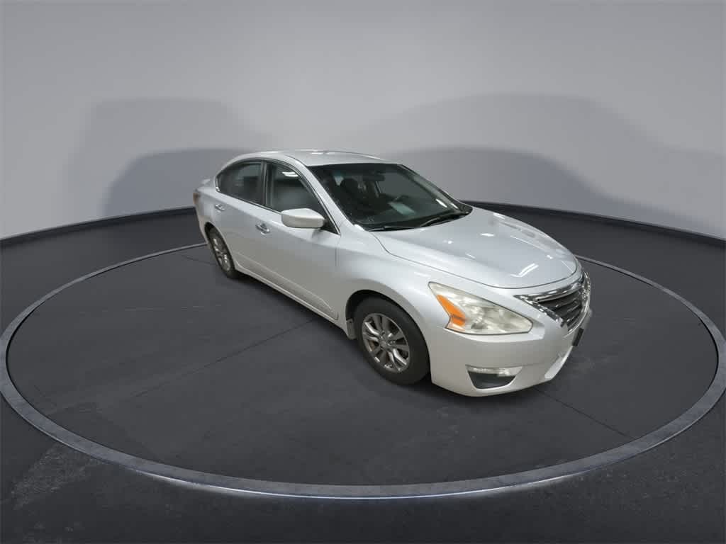 Thumbnail: 2015 Nissan Altima - 2