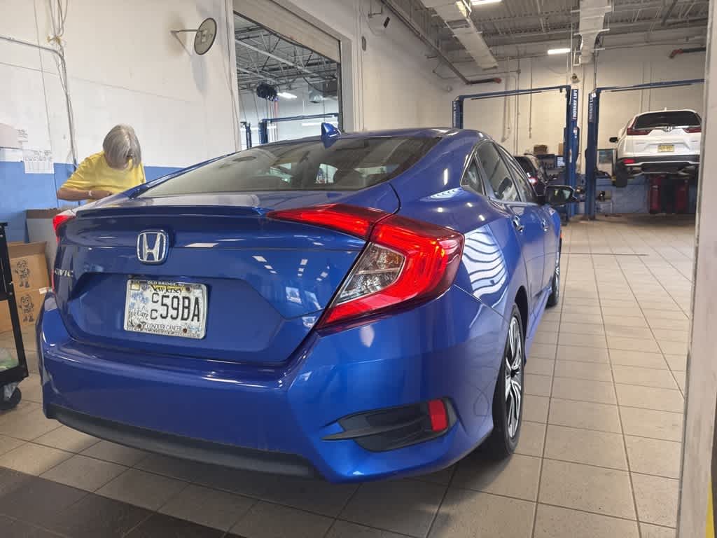 Thumbnail: 2017 Honda Civic - 8