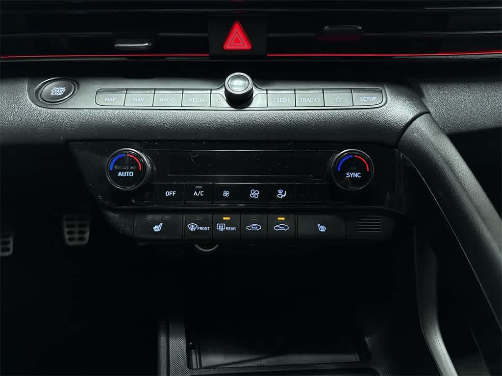 Thumbnail: 2023 Hyundai Elantra - 22