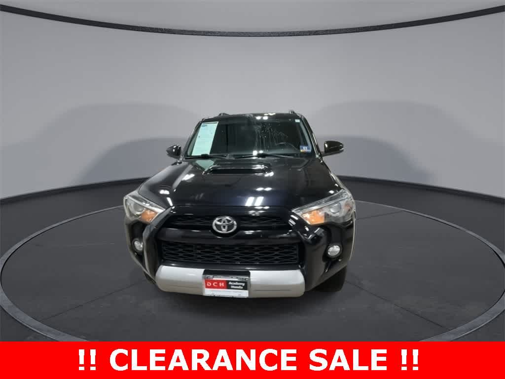 Thumbnail: 2019 Toyota 4Runner - 3