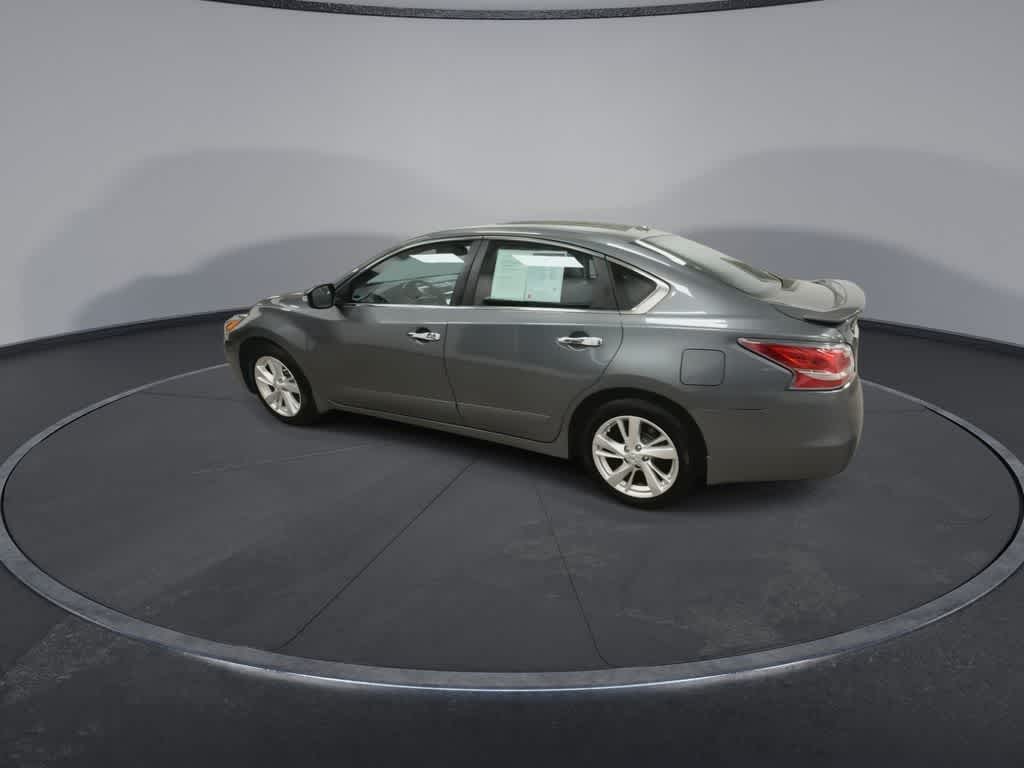 Thumbnail: 2015 Nissan Altima - 6