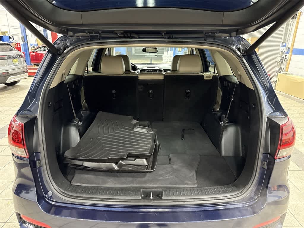 Thumbnail: 2019 Kia Sorento - 11