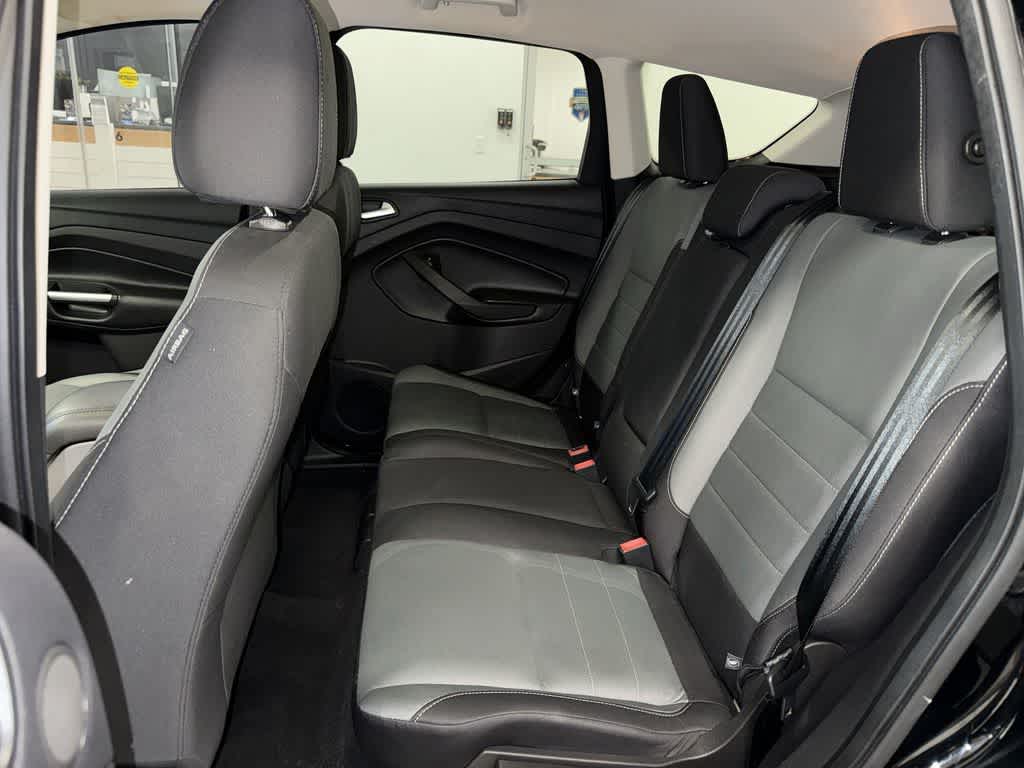 Thumbnail: 2016 Ford Escape - 17