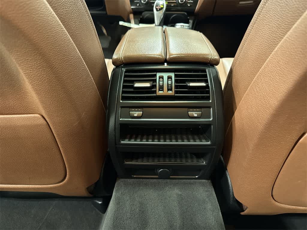 Thumbnail: 2016 BMW 5 Series - 31