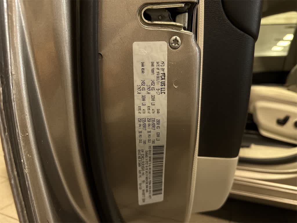 Thumbnail: 2018 Chrysler Pacifica - 14