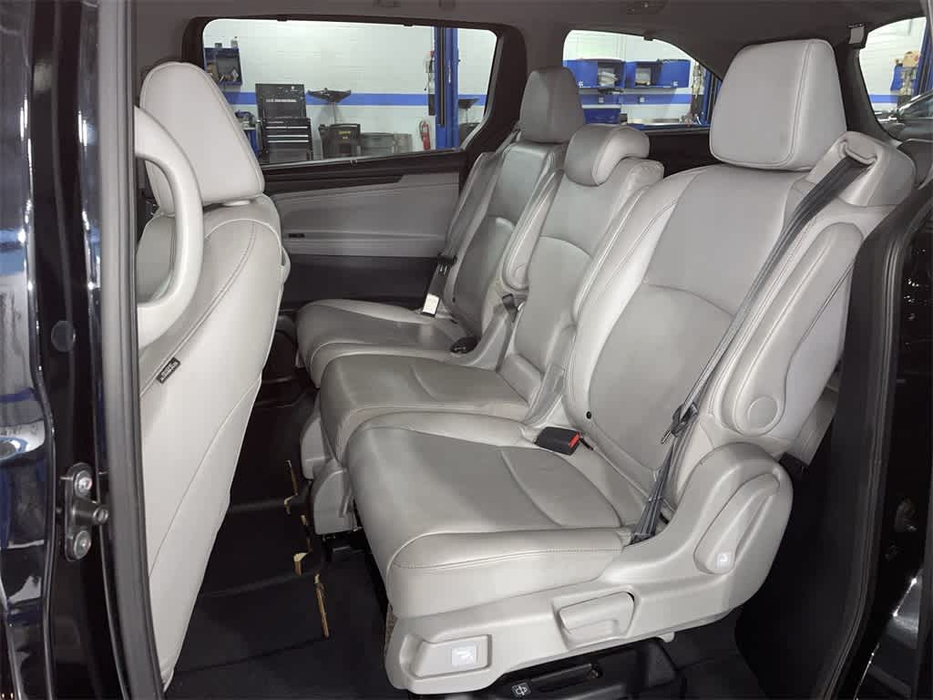 Thumbnail: 2022 Honda Odyssey - 16