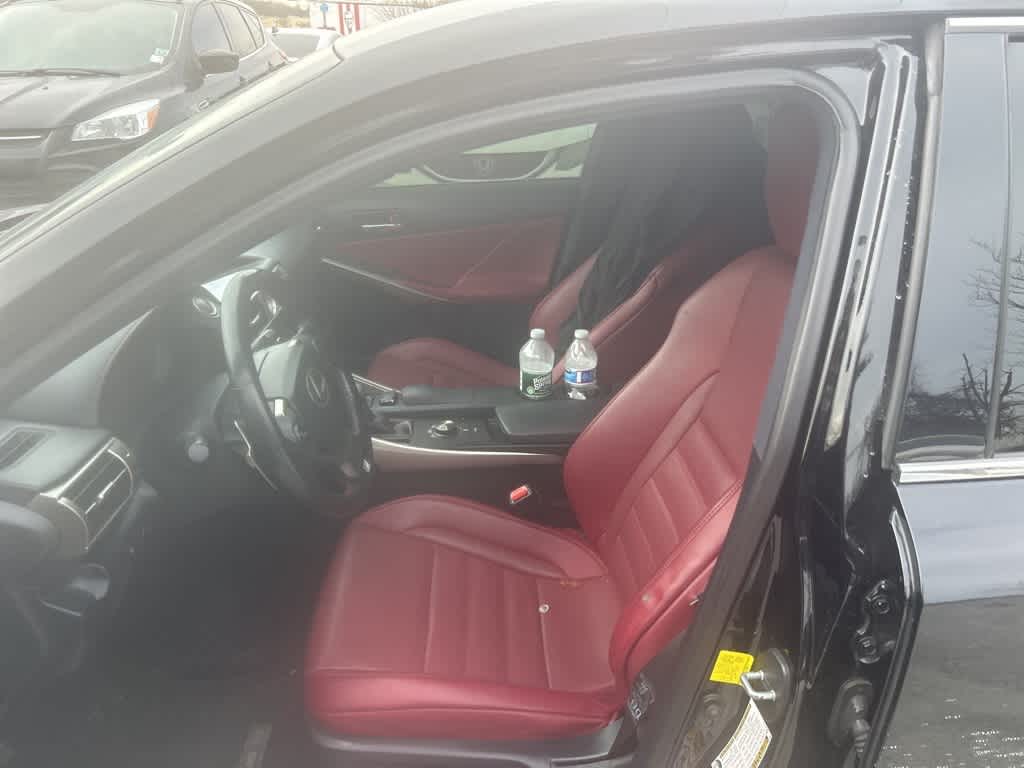 Thumbnail: 2016 Lexus IS - 25