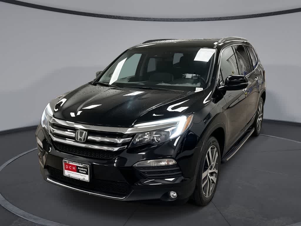 Thumbnail: 2017 Honda Pilot - 1