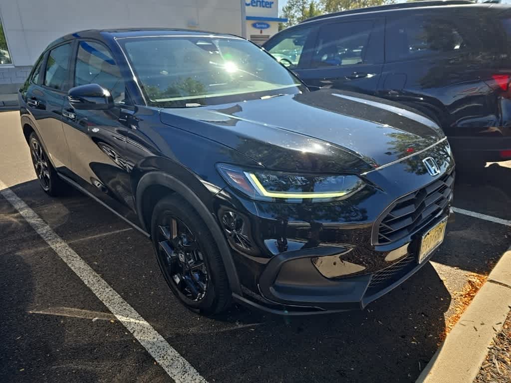Thumbnail: 2023 Honda HR-V - 3