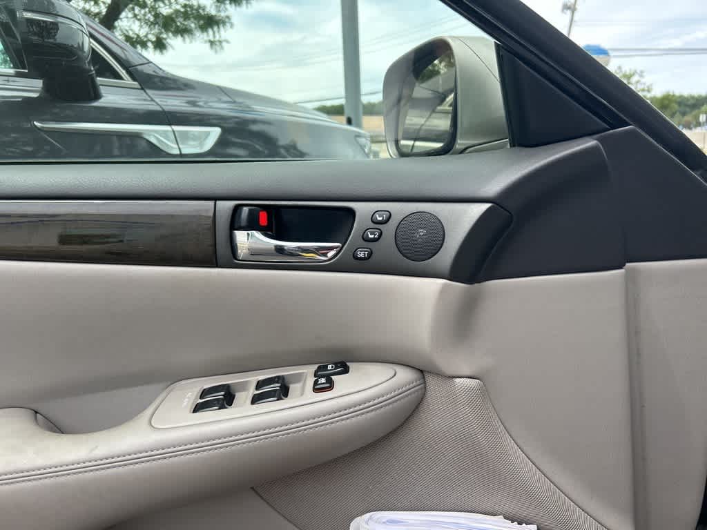 Thumbnail: 2004 Lexus ES - 7