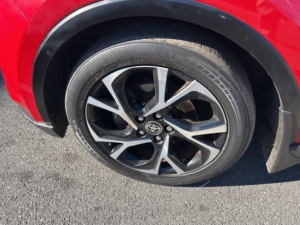 Thumbnail: 2020 Toyota C-HR - 9