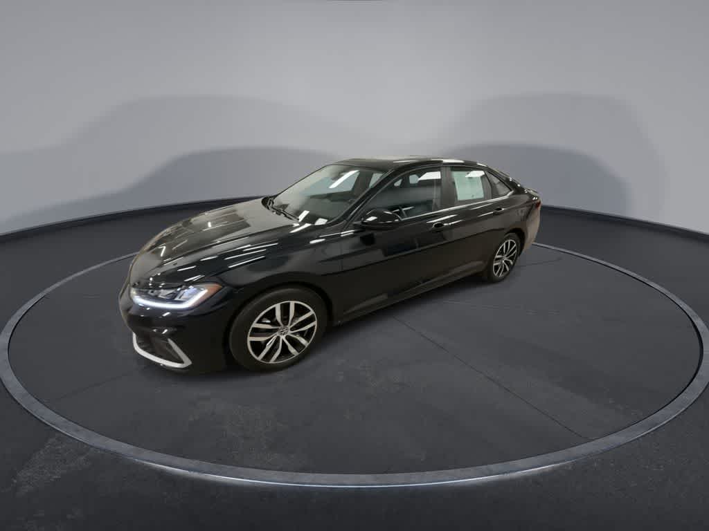 Thumbnail: 2025 Volkswagen Jetta - 4